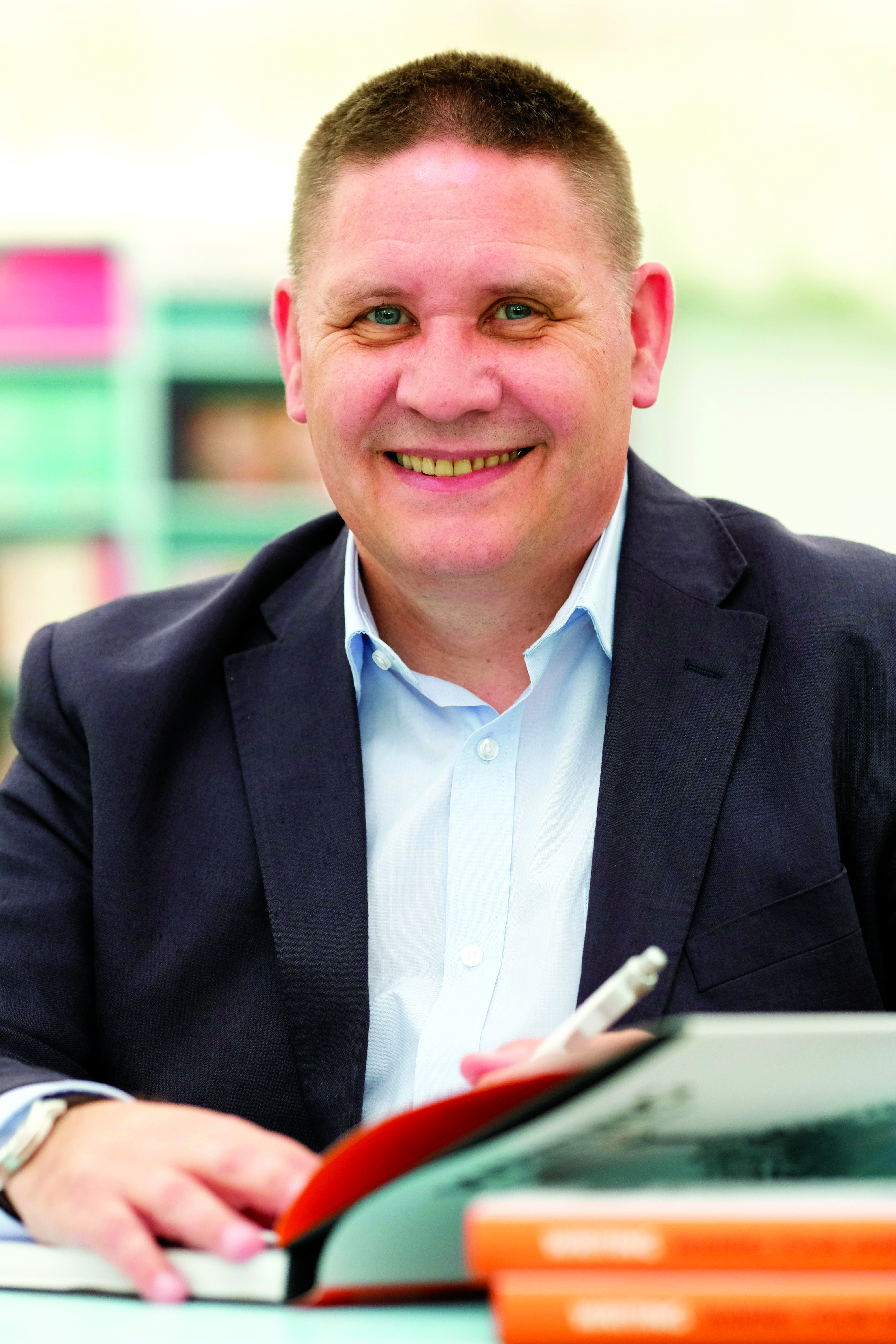 Adrian Edwards ©Steven May/Alamy Live New