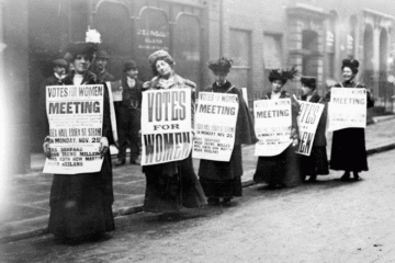 Sandwich boards & hats (via Persephone)