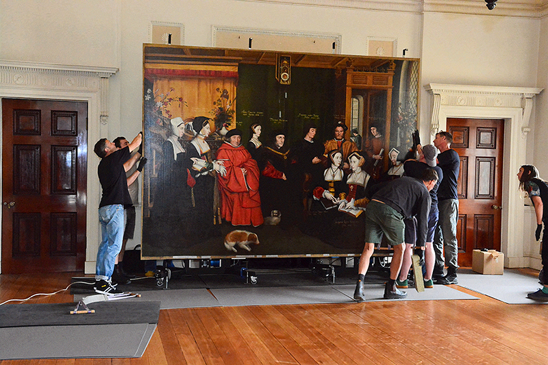 The portrait in its new position, ready for MA-XRF imaging. © National Trust